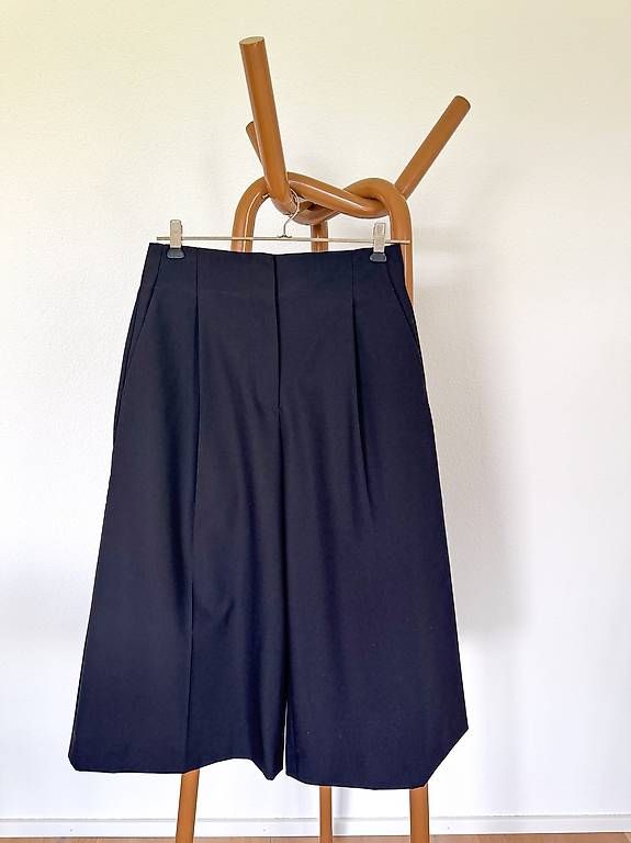 Pantaloni: Sandro Culotte schwarz Gr. S/36 neuwertig – Usato da Biberstein venduto da evolution89