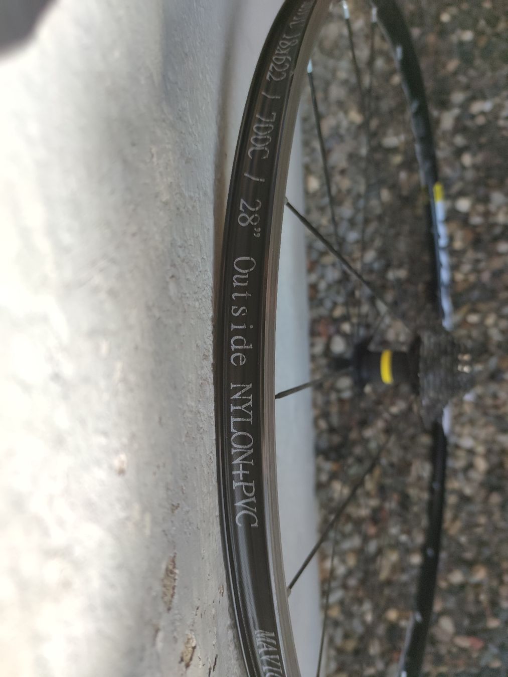 Felgen: Mavic Aksium 18x622 700c – Gebraucht aus Meggen von Malecifent 3