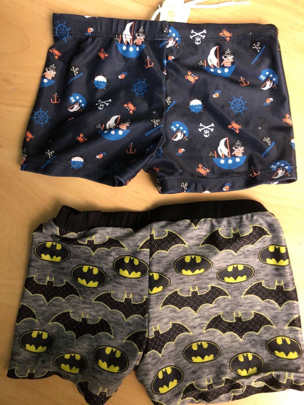 Costumi da bagno: 2 Badehosen Gr.98 – Usato da Obergerlafingen venduto da cabo4 1