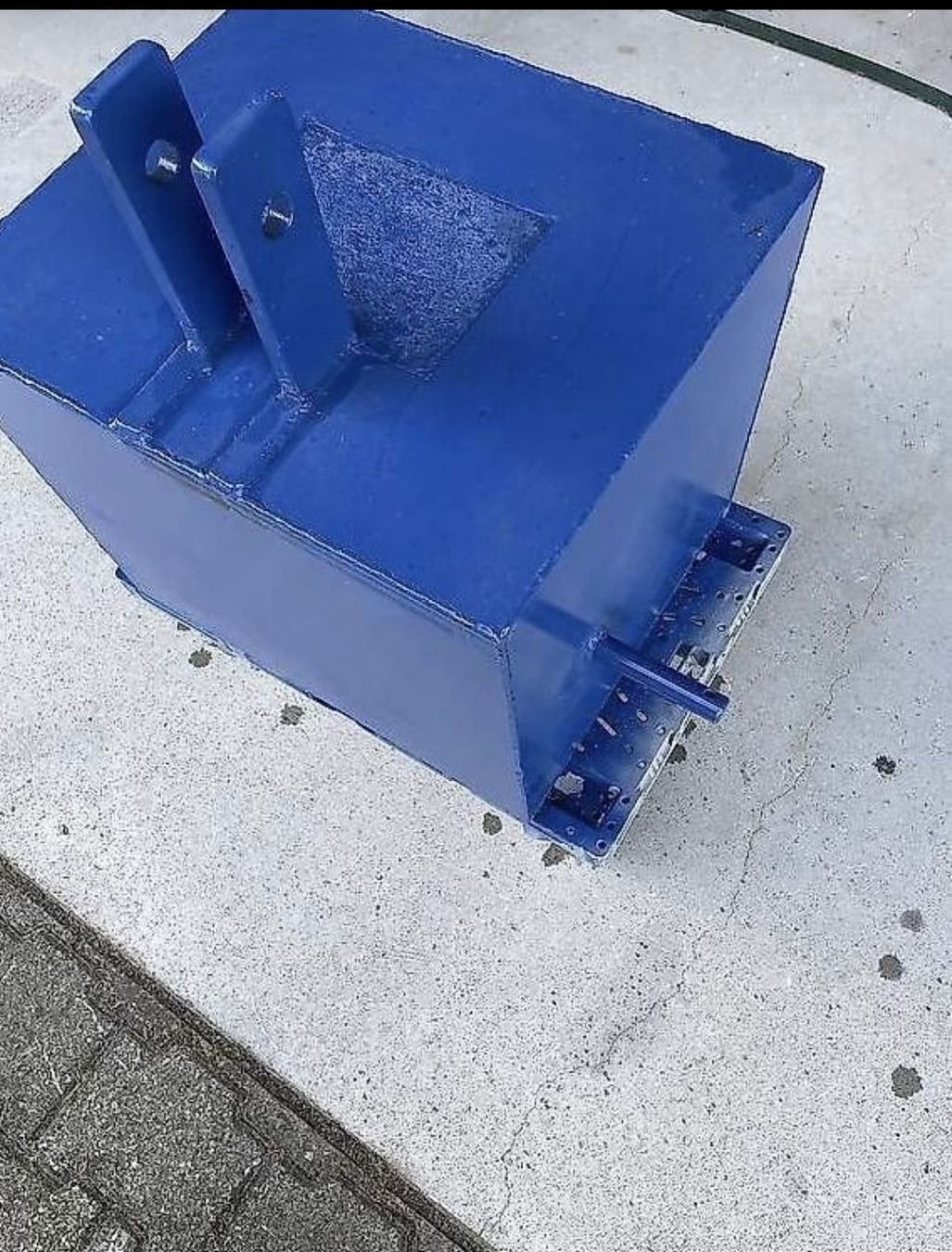 Trattori: aktor Front Gewicht 300Kg – Usato da Walliswil-Nbipp venduto da Pierre04