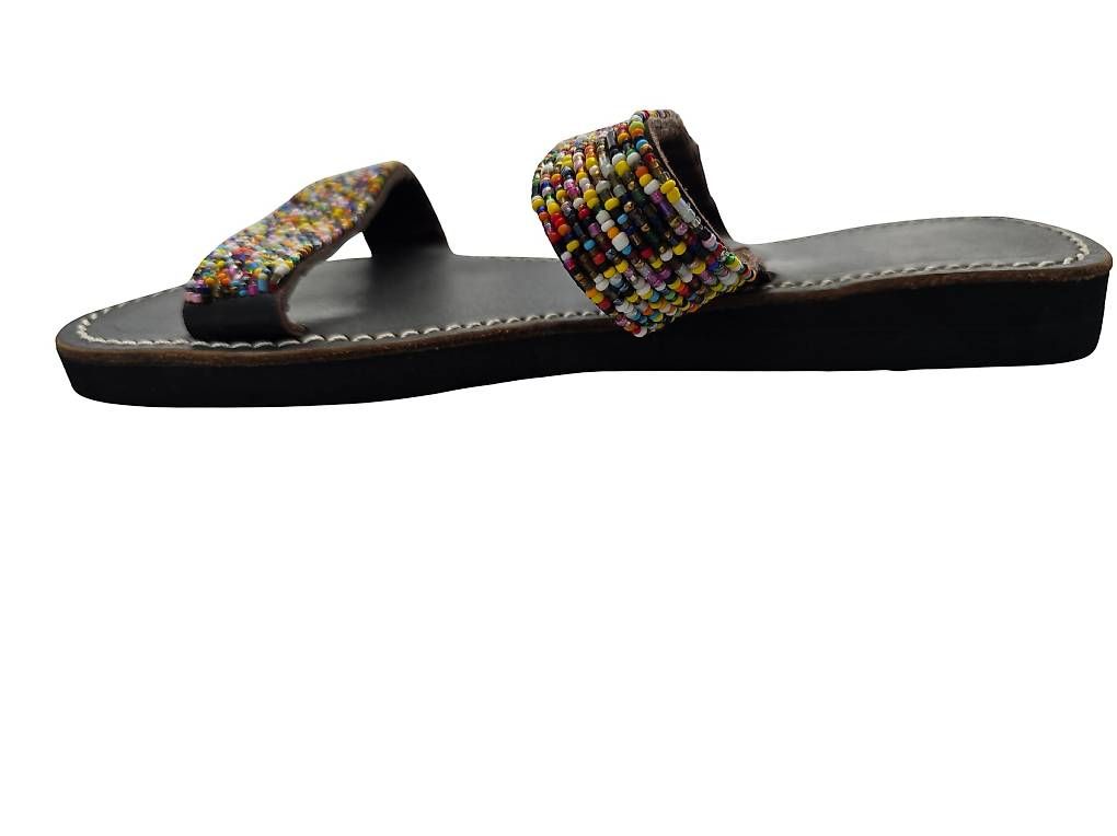 Scarpe da donna: Handgemachte Leder-Sandalen - Bunte Perlen 41 – Nuovo e nell'imballaggio originale da Brione s. Minusio venduto da Littleninja 2