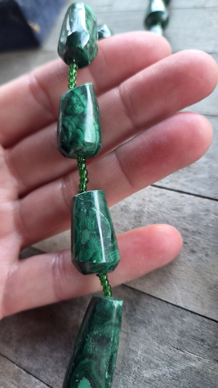 Ketten: Malachit Collier gross Grüne Steine  – Gebraucht aus Kölliken von Upcycling-by-Mc-TAM 1