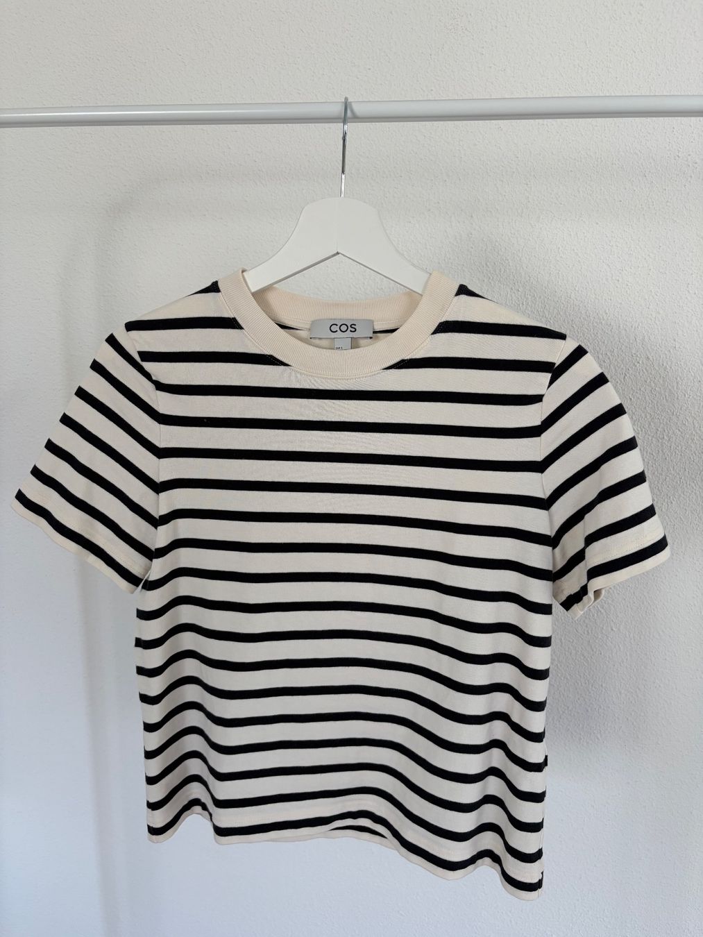 Cos T-shirt: COS Damen T-Shirt – Usato da Burgdorf venduto da lau_8ry8