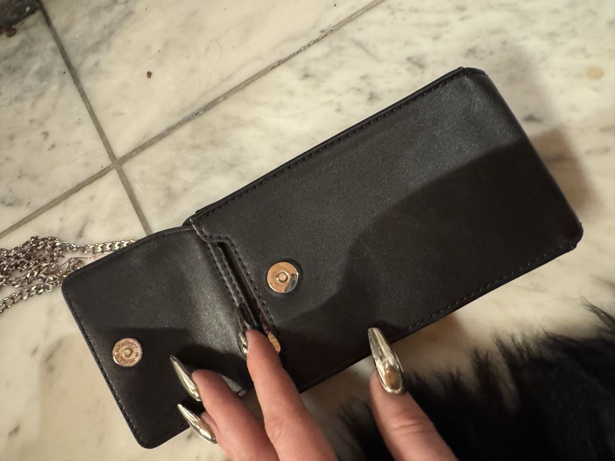 Telefoni cellulari / Smartphones: guess handy tasche neu – Nuovo (secondo la descrizione) da Volketswil venduto da Modelka