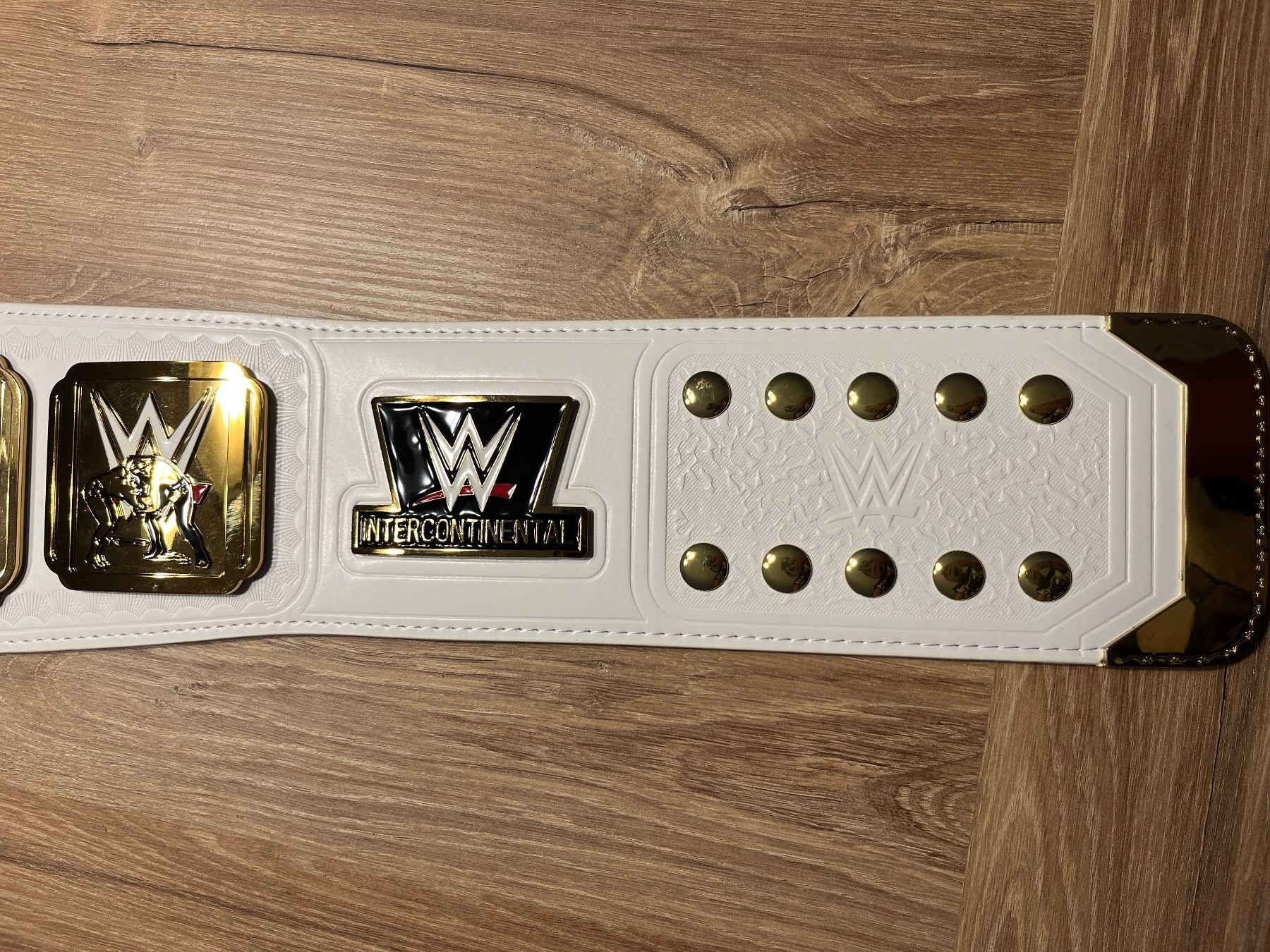 Giocattoli: WWE Commemorative Intercontinental Championship – Nuovo (secondo la descrizione) da Jonen venduto da Ufo_361 5