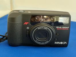 Minolta Riva 100 AF mit Tasche