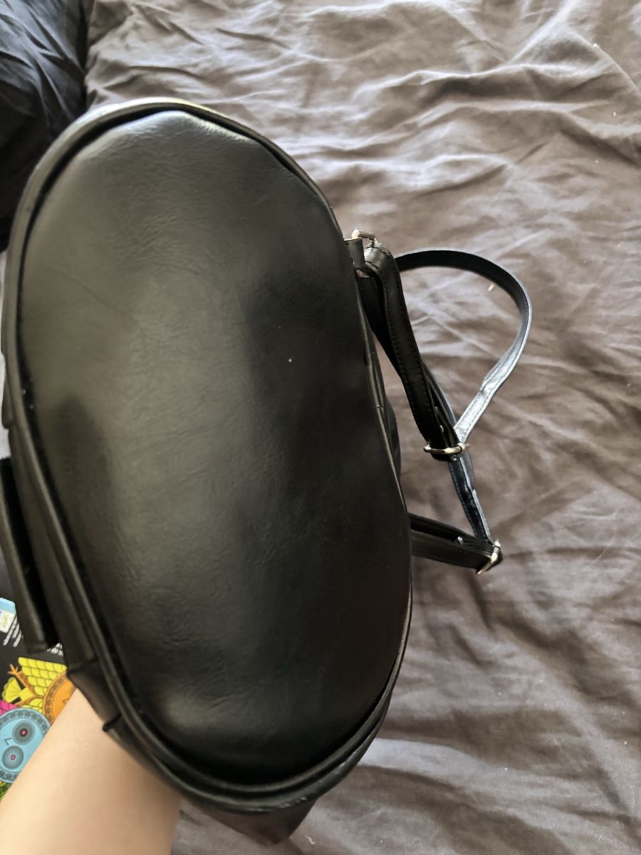 Rucksäcke: Black Backpack Mick Gourd Paris good condition – Gebraucht aus La Chaux-de-Fonds von joa_jk5g 5