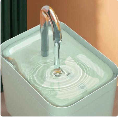 Mangimi: Automatischer Wasserspender – Nuovo e nell'imballaggio originale da Liestal venduto da OMAROSHOP 2