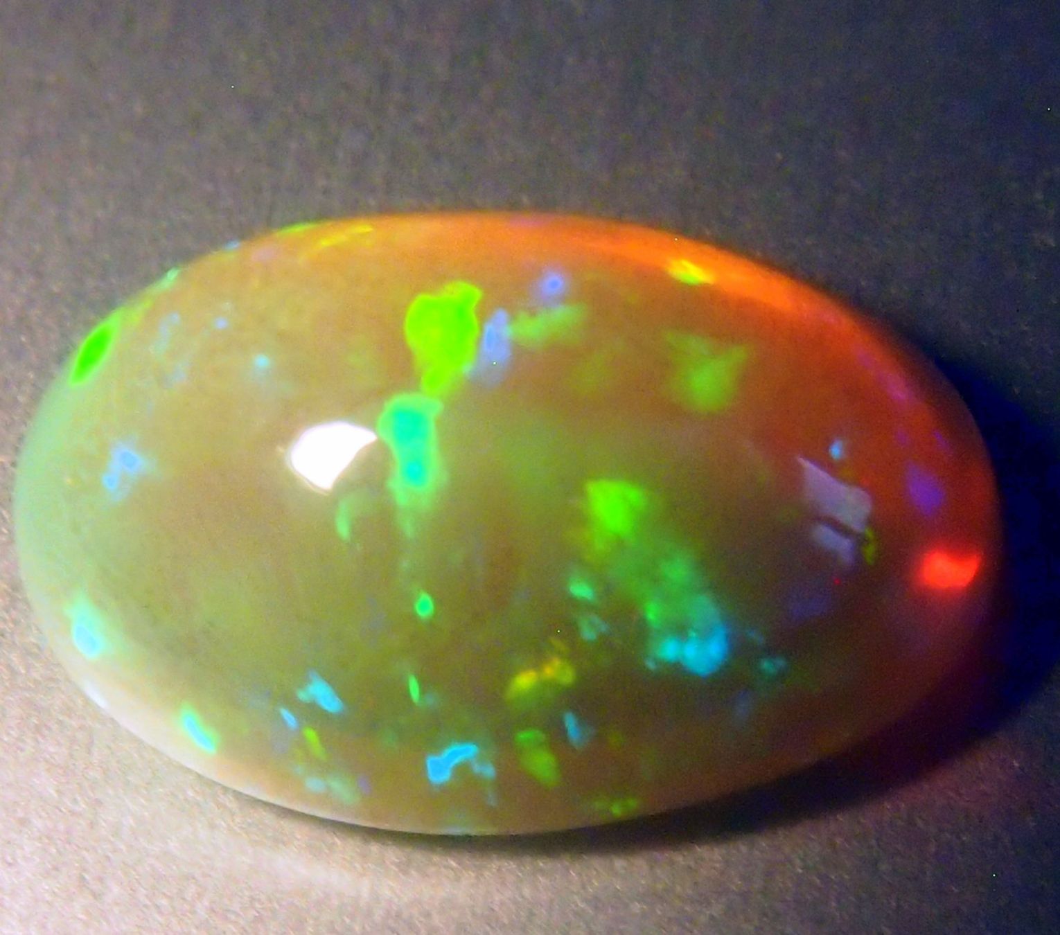 Edelsteine: 3,52 ct. Top-funkelnder WELO-Feueropal – Neu und originalverpackt aus Reinach BL von Marblue 2