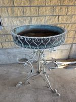 antike Jardinière Metall Pflanzen Ständer