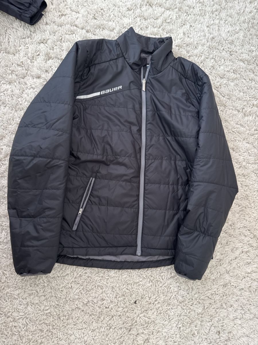 Bauer Vestes: Bauer Daunenjacke Grösse L – D'occasion à Galgenen par Sotili