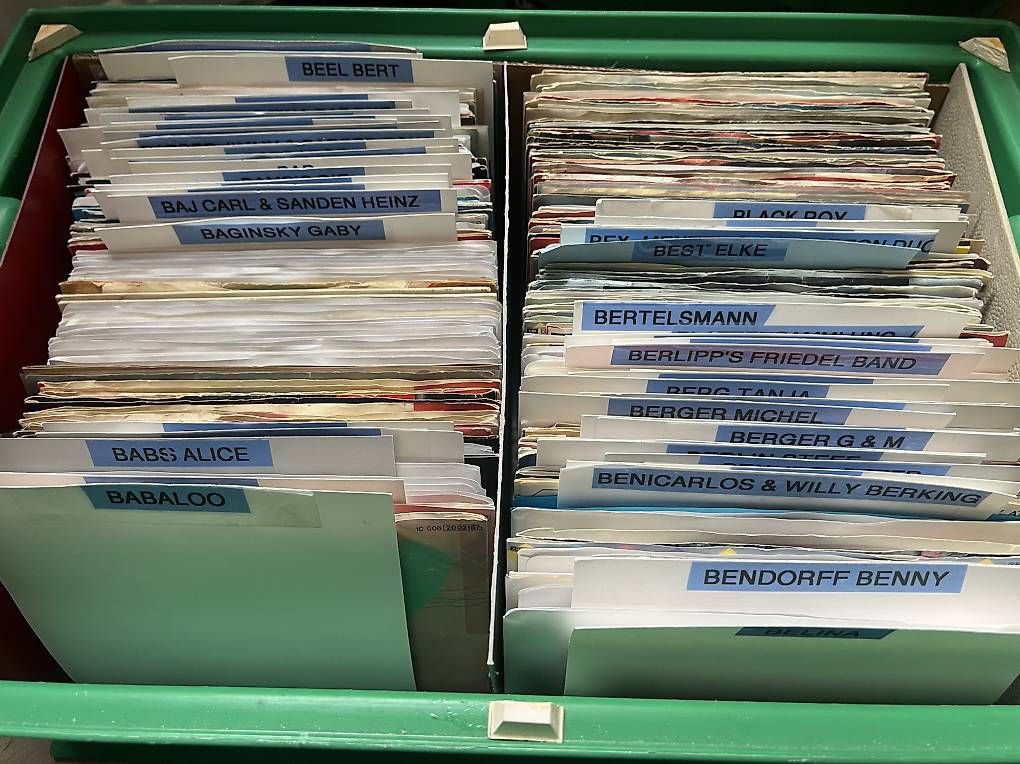 Dischi in vinile: Ca. 3000 Singles Platten – Usato da St. Gallen venduto da Andrina20 3