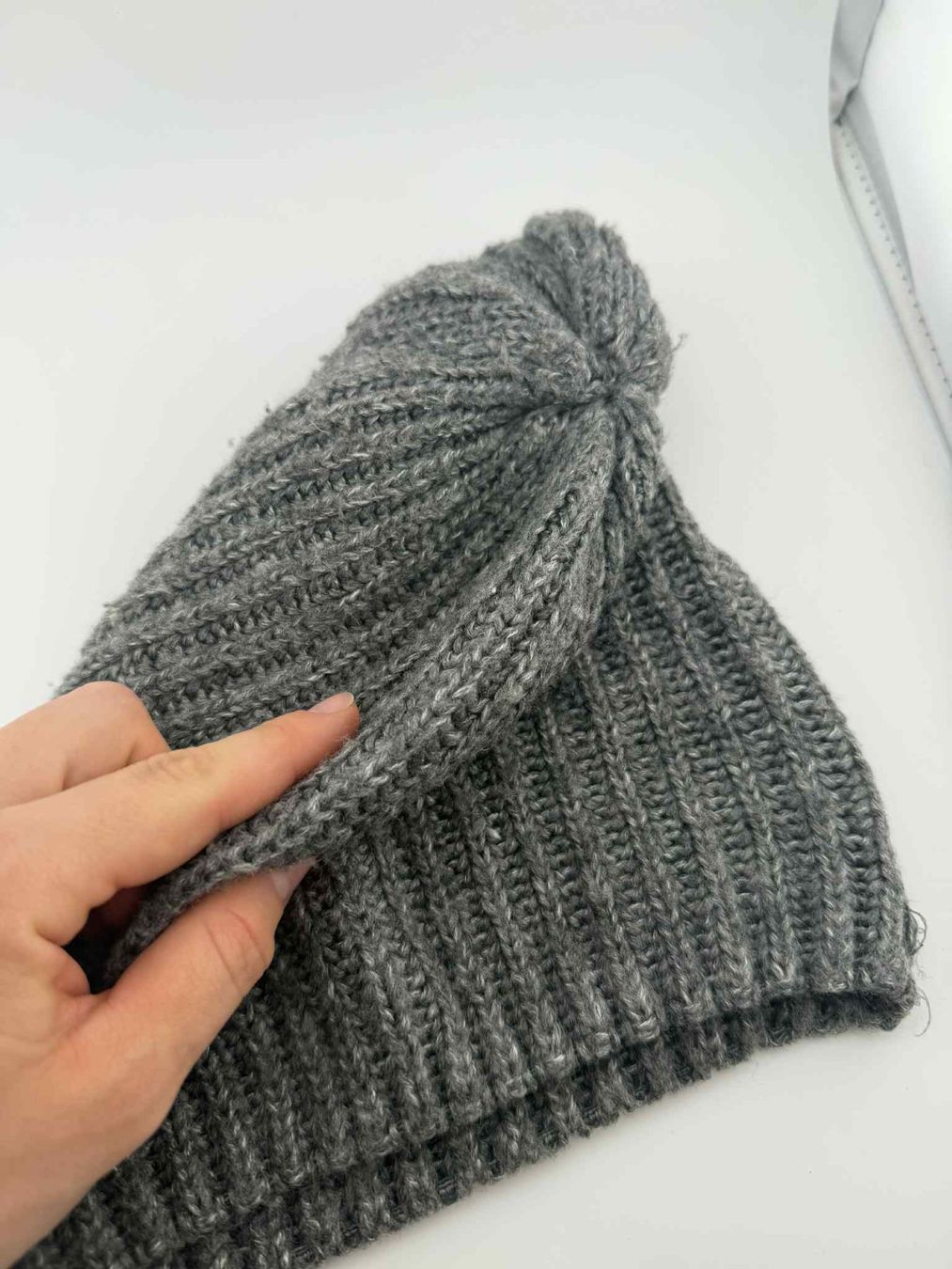 Zara Copricapi, berretti & cappellini: zara graue Strickmuetze Winter✅ – Usato da Riehen venduto da ann_76jw 4