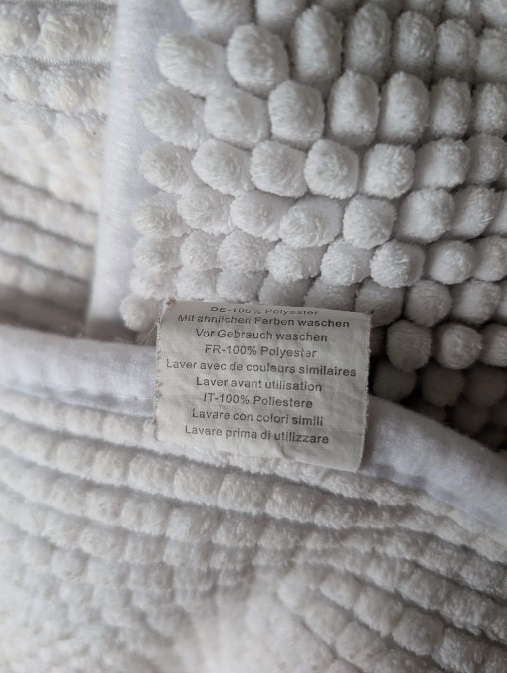 Tappeti: Badeteppich weiss 120x70cm – Usato da Winterthur venduto da Arkadii 4