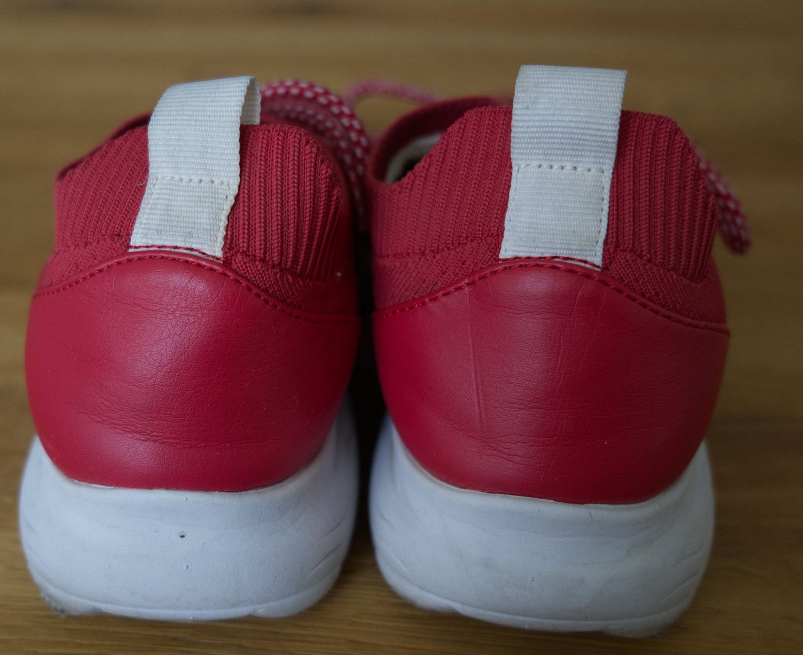 Geox Chaussures femmes: Geox Sneaker Rot Damen Gr. 37 – D'occasion à Basel par Verkauf_Aral 2