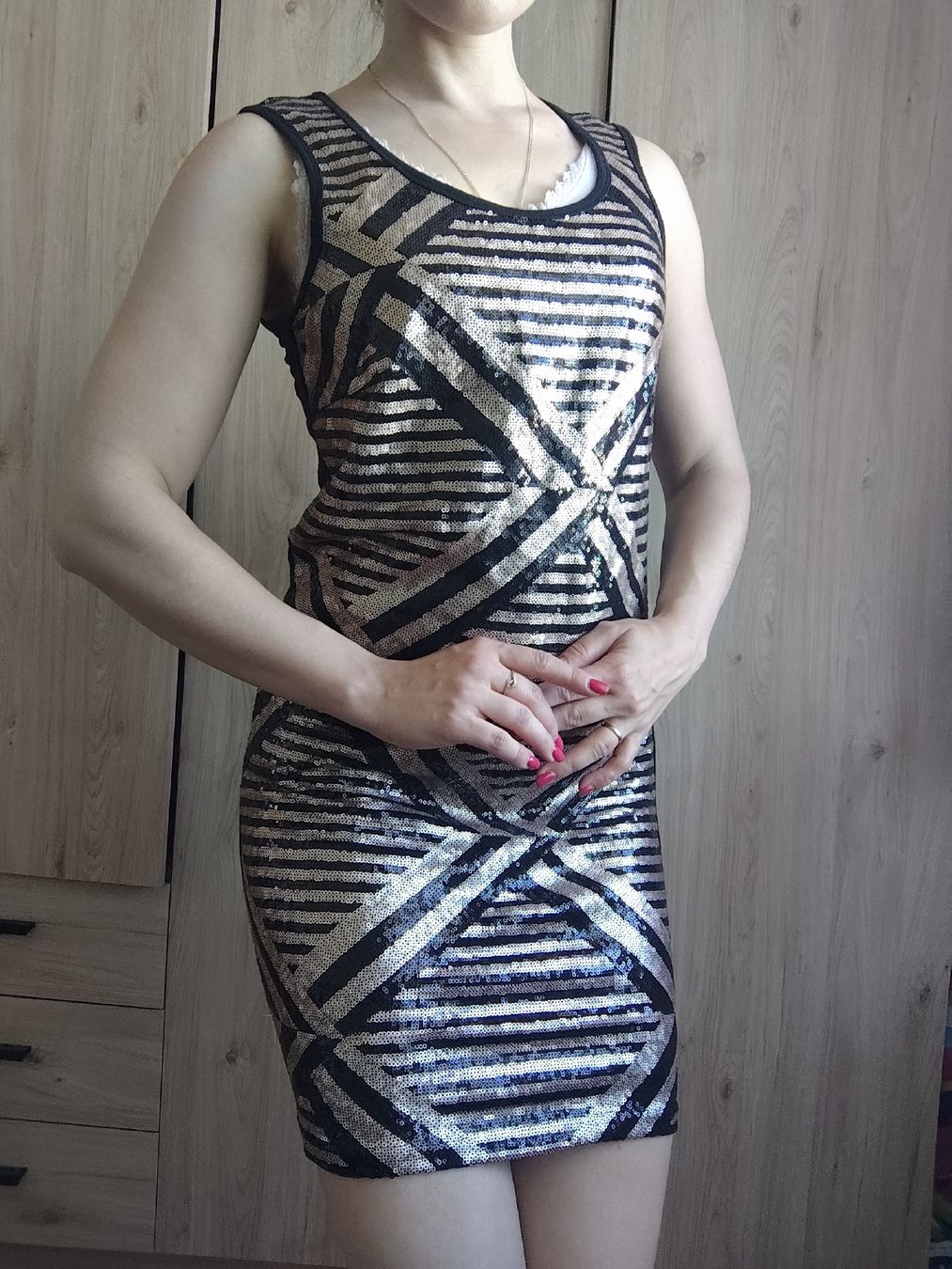 Vero Moda Vestiti: Sparkly Geometric Mini Dress M Vero Moda – Usato da Mägenwil venduto da VintageGirly 2