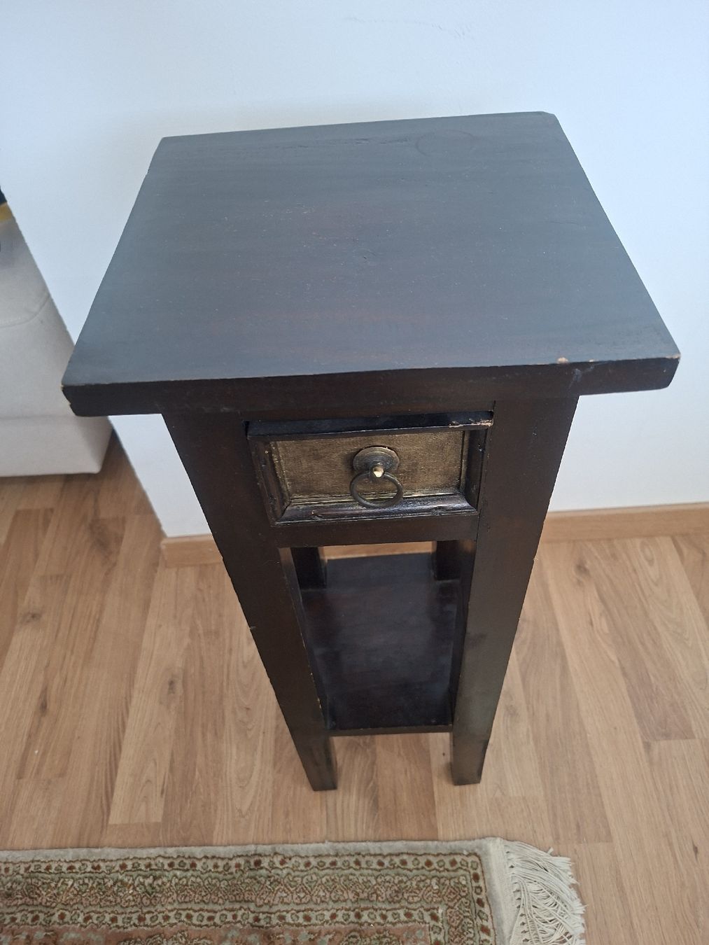 Comodini: Beistelltisch mit Schublade dunkelbraun. – Usato da Glattbrugg venduto da cub_w7l8 1