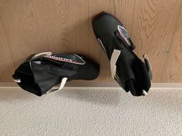 Salomon ski shoes size 44