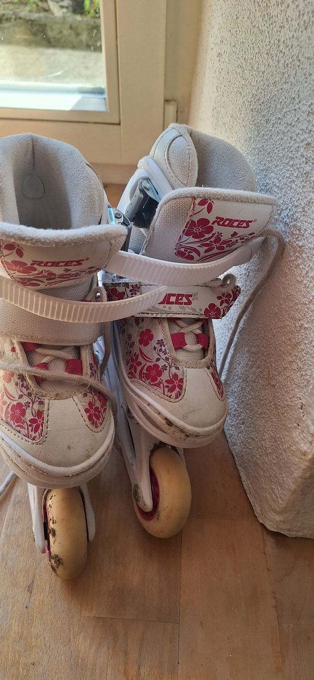 Pattini in linea & Pattini a rotelle: Rollerblades für Kinder  – Usato da Villnachern venduto da nzi_h5ml