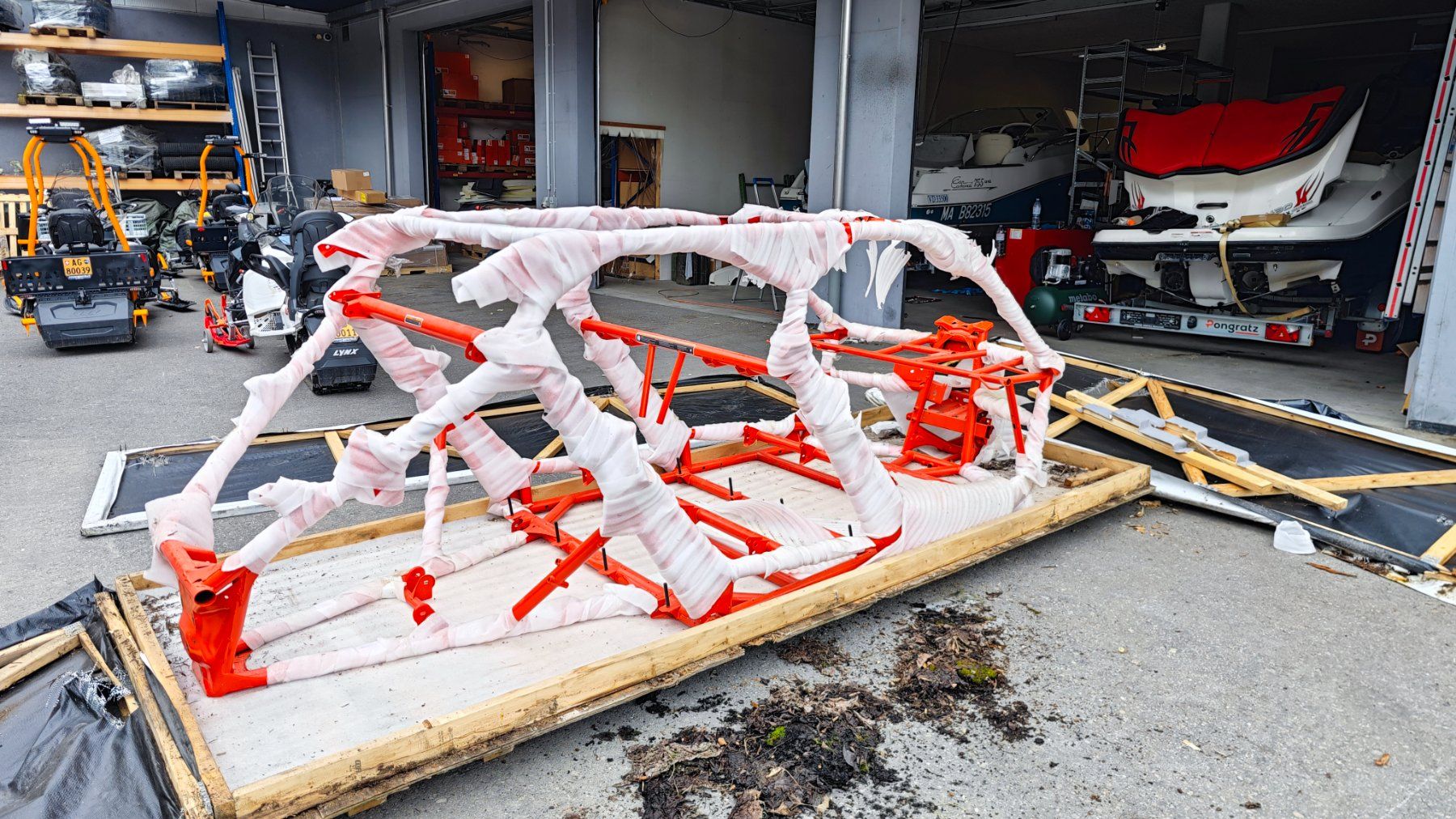 Can-Am Tutti pezzi di ricambio auto: 2018 Maverick X3 MAX Turbo R / XRS Chassis – Nuovo (secondo la descrizione) da Wohlenschwil venduto da Powersports_CH 1