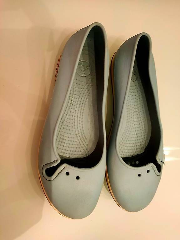 Damenschuhe: Crocs numero 36/37 – Gebraucht aus Bellinzona von mar_b5cp