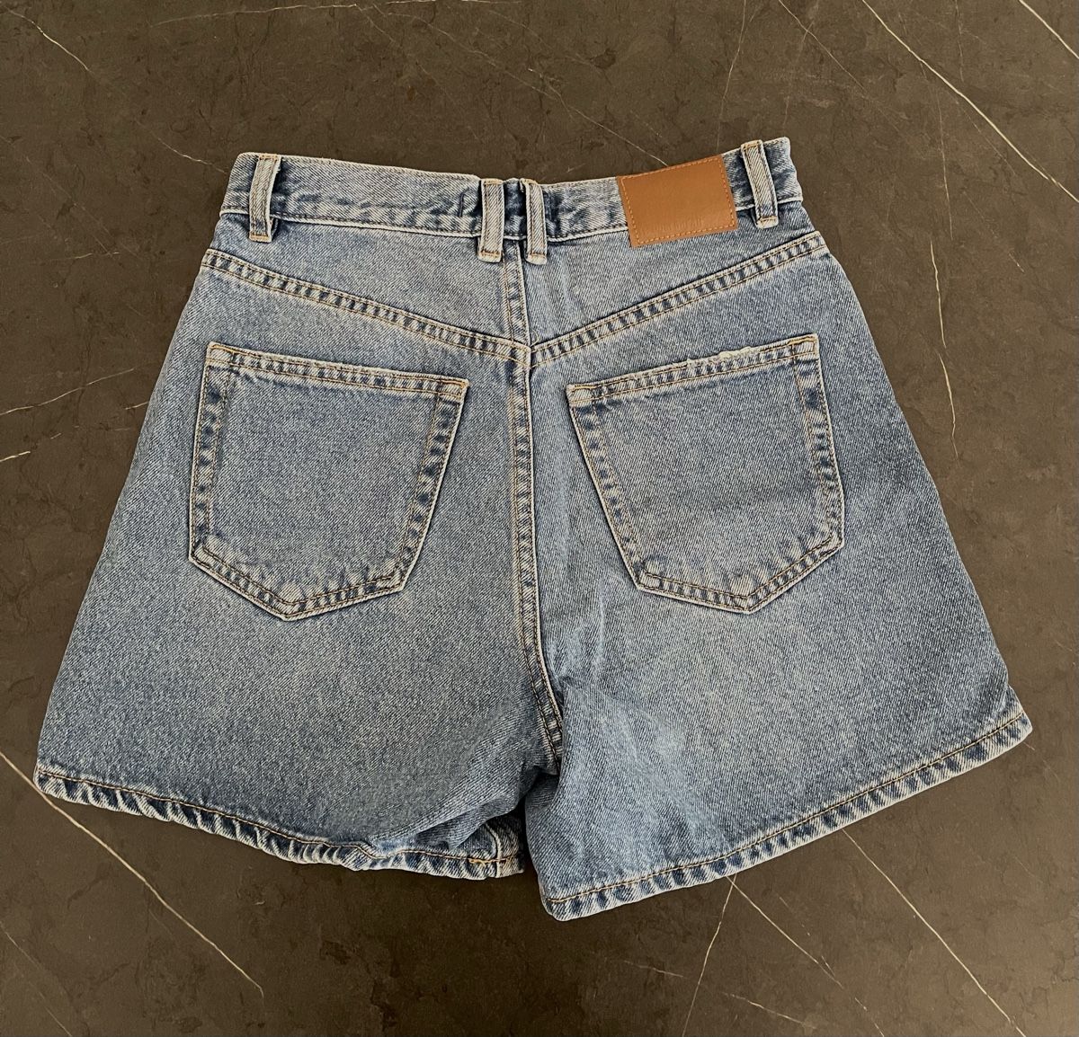 Pull&Bear Jeans: Pull&Bear Jeans Shorts Grösse 34 – Nuovo (secondo la descrizione) da Rapperswil SG venduto da joyakeller 1