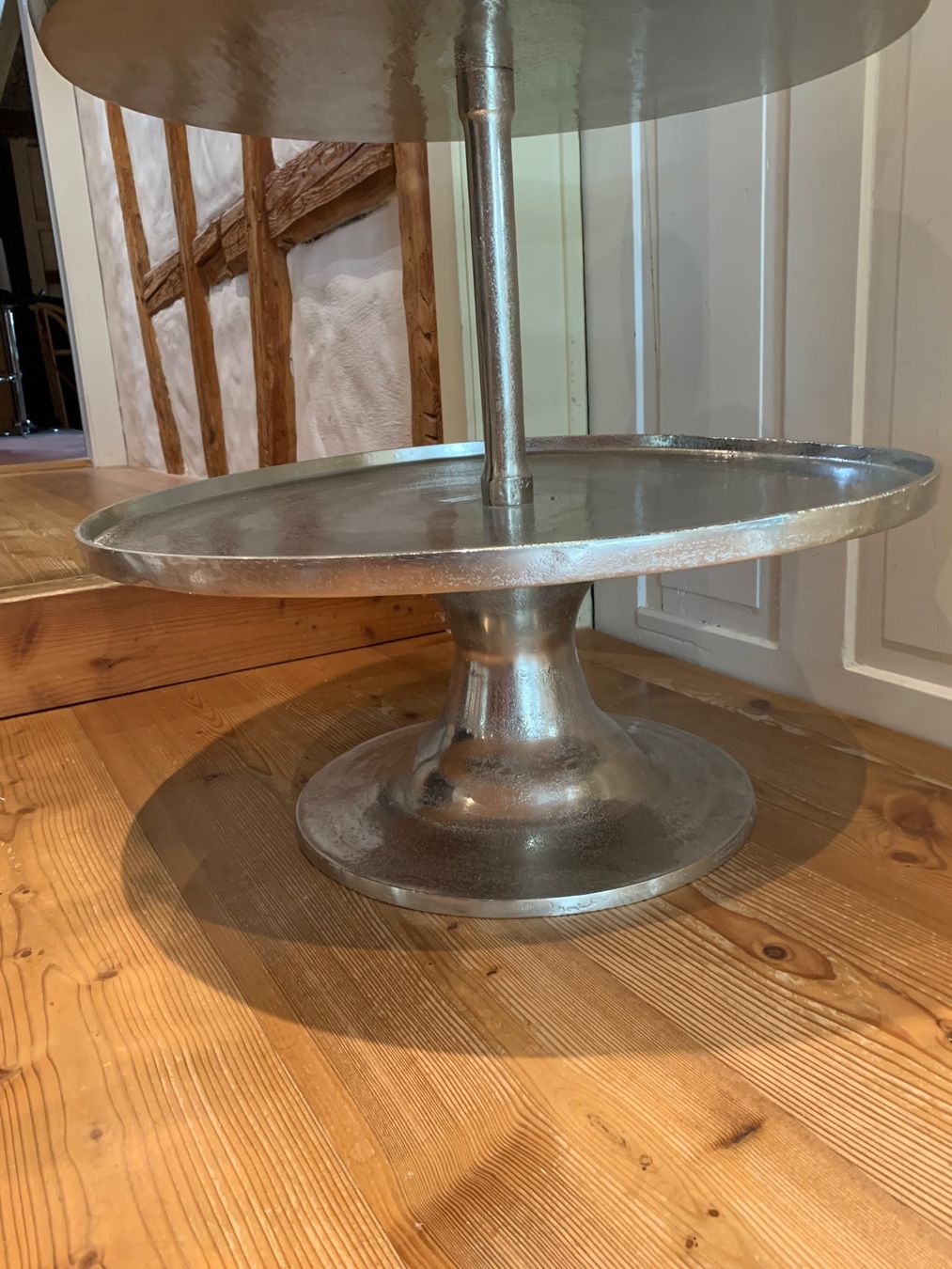 Tutte le decorazioni: Exklusive Etagere – Usato da Neerach venduto da Flomaja 2
