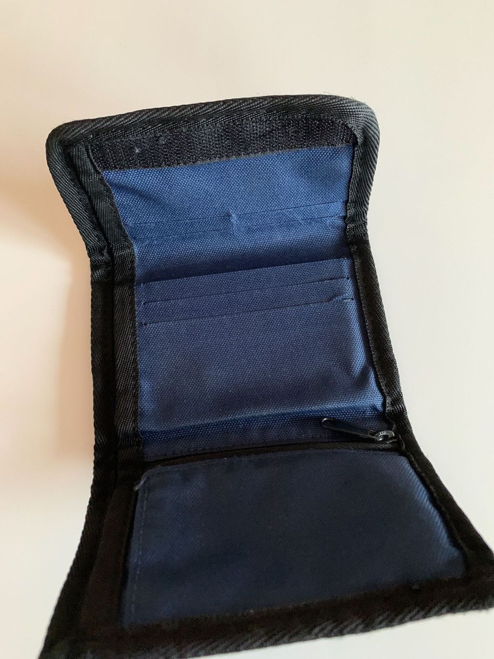 Autres pour enfant & bébé: Wallet Superdry – D'occasion à Chexbres par doe_xns6 1