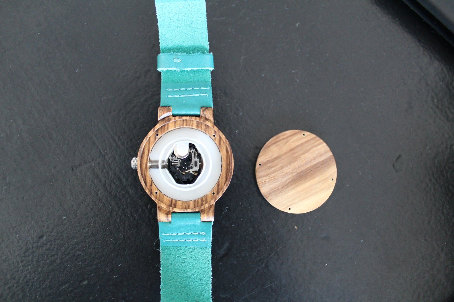 Orologi: Holz Armband Uhr – Usato da Locarno venduto da madame-tus-sauds 4