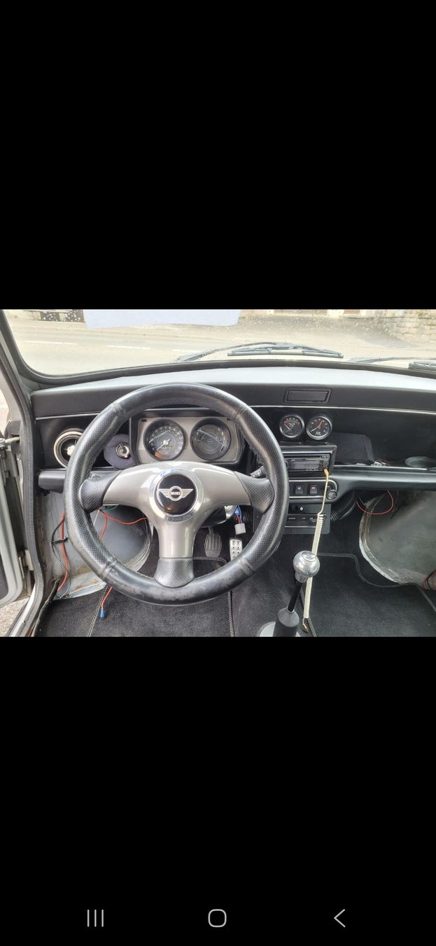 Mini Autos: mini austin 1000 (1981) – Defekt aus Court von Allan18 5
