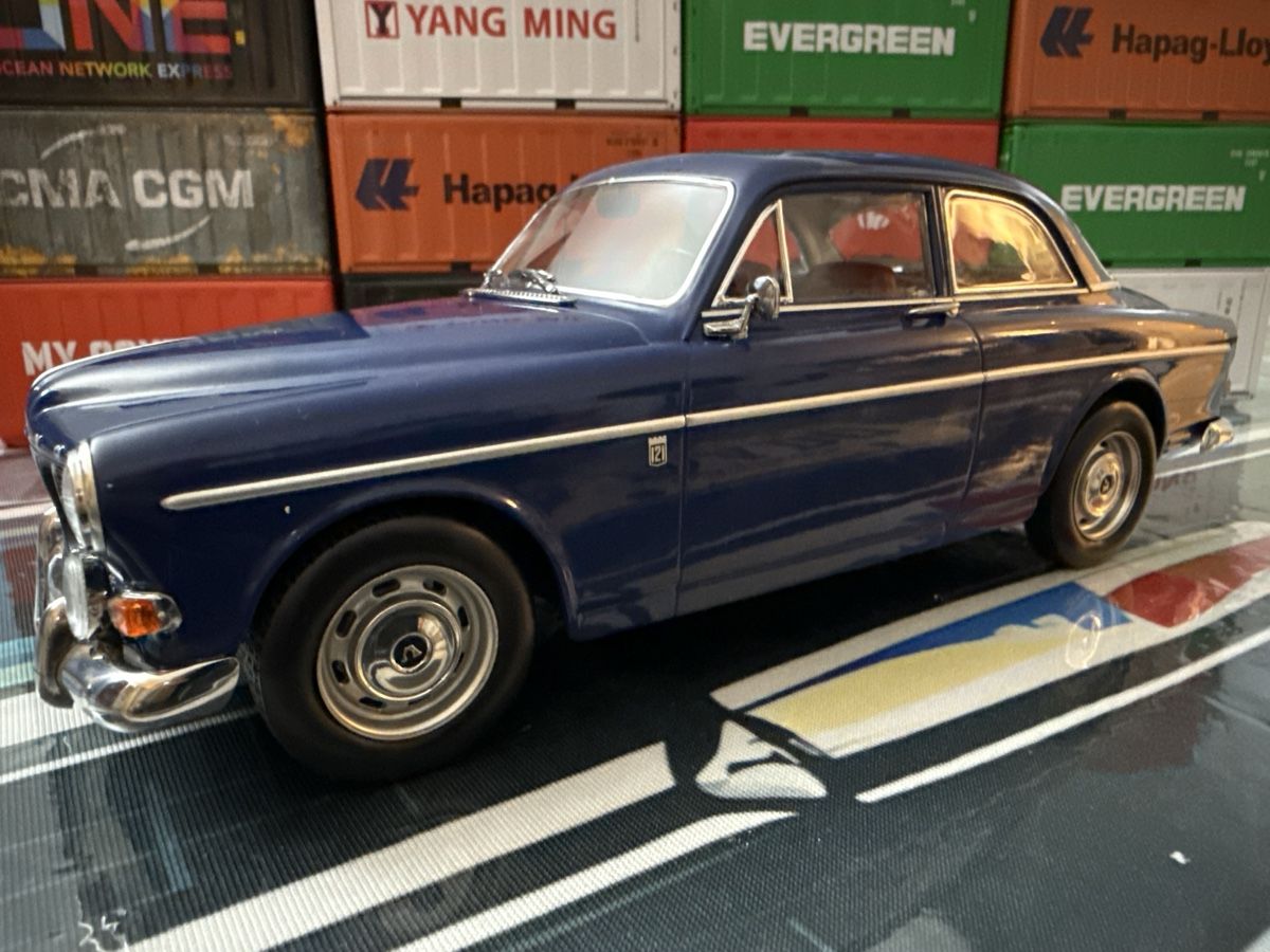 Volvo Modellini d'auto: Norev Volvo Amazon 122 S 1:18 – Nuovo (secondo la descrizione) da Basel venduto da Zomeg 8