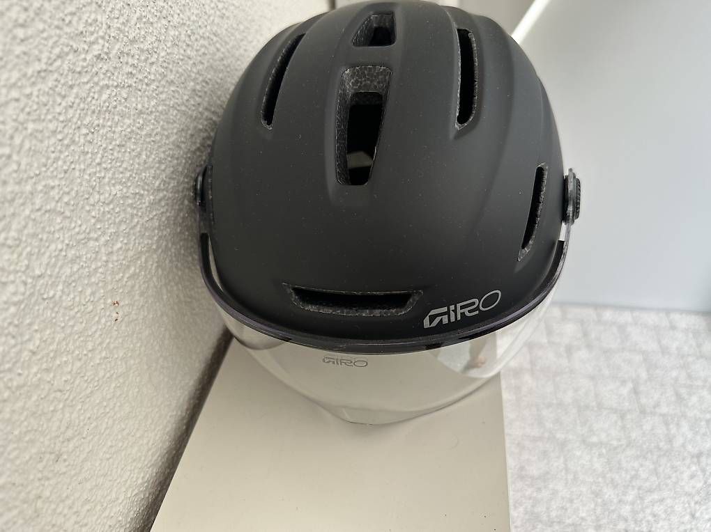 Helme: Giro Evoke MIPS LED – Gebraucht aus Kriens von SupiDupiDeal 1