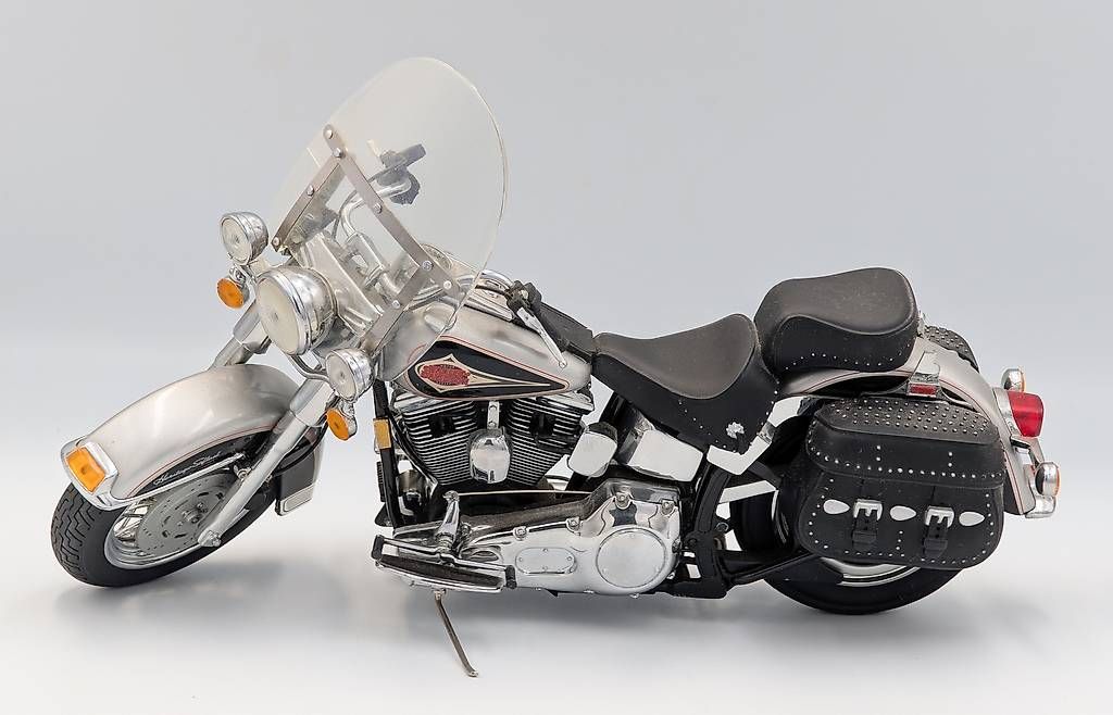 Franklin Mint Kit di modellismo & Modellini statici: Harley-Davidson Heritage Softail Classic, Franklin Mint.1/10 – Nuovo (secondo la descrizione) da Torny le Grand venduto da cla_w6np 1