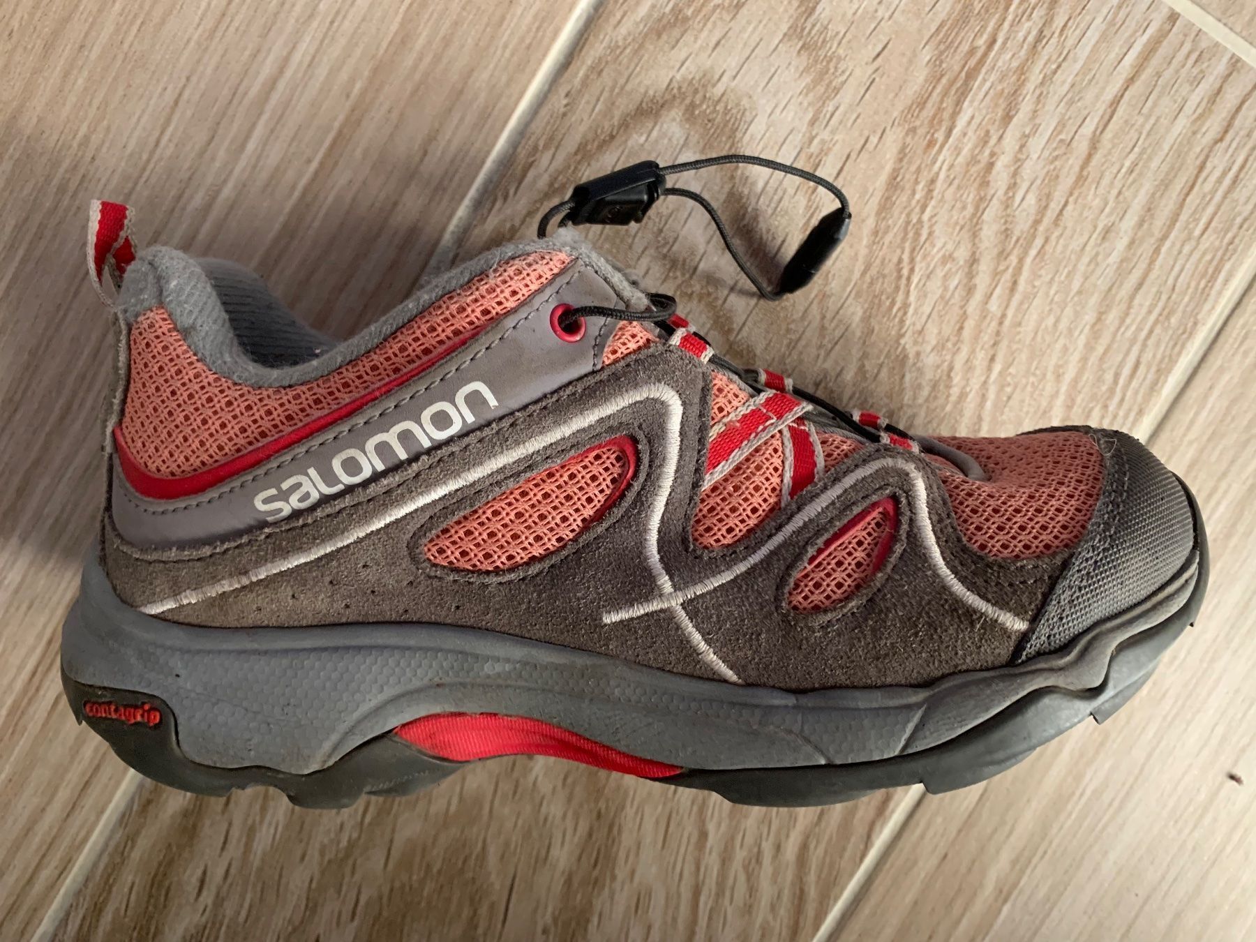 Salomon Scarpe per ragazze: Salomon Trekkingschuhe Gr. 34 rosa-grau – Usato da Rudolfstetten venduto da Joyw 1
