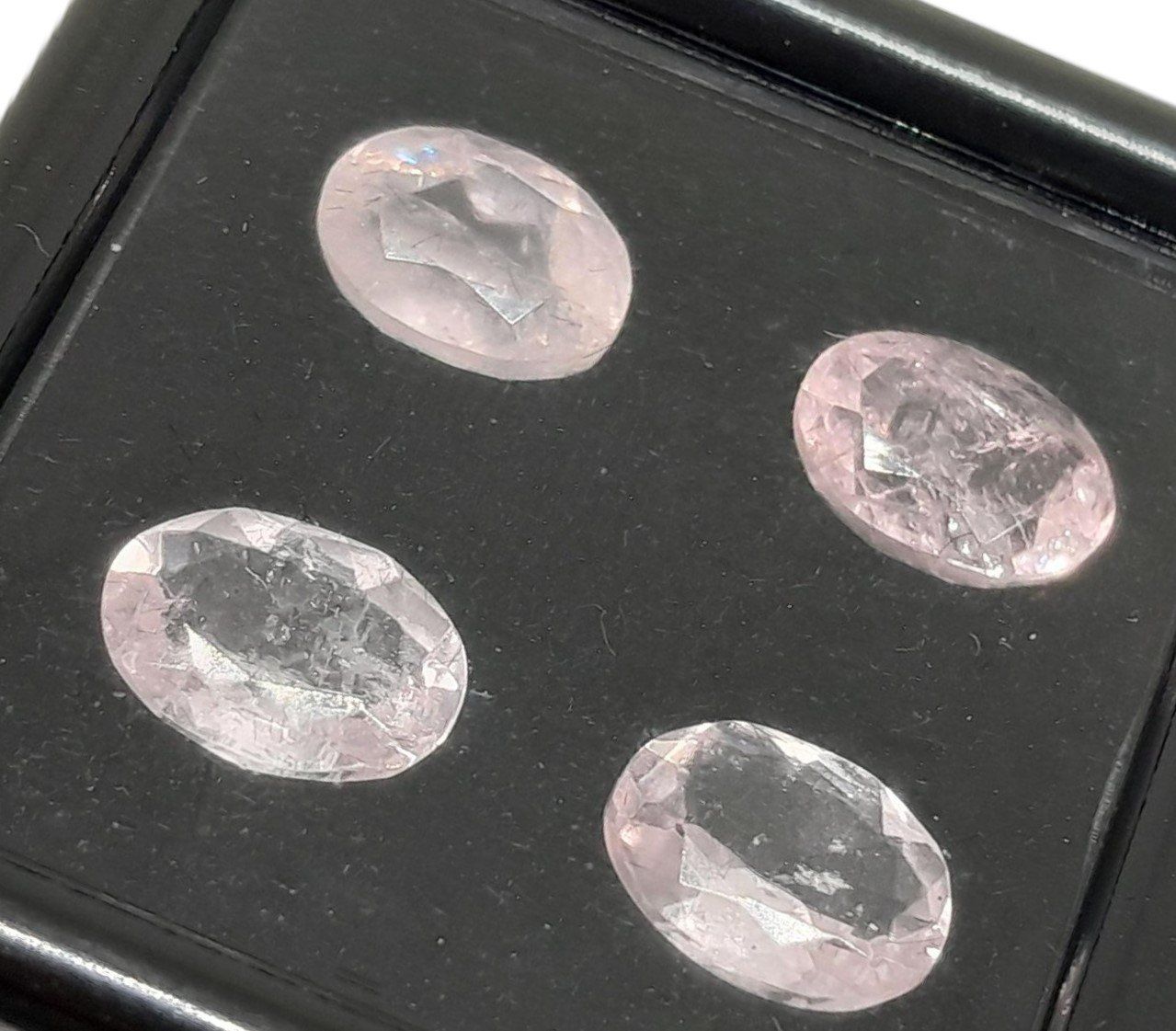 Pietre preziose: 4x Morganites 7x5 mm - Valeur 74.- Fr – Nuovo (secondo la descrizione) da Grimisuat venduto da Valgem 2