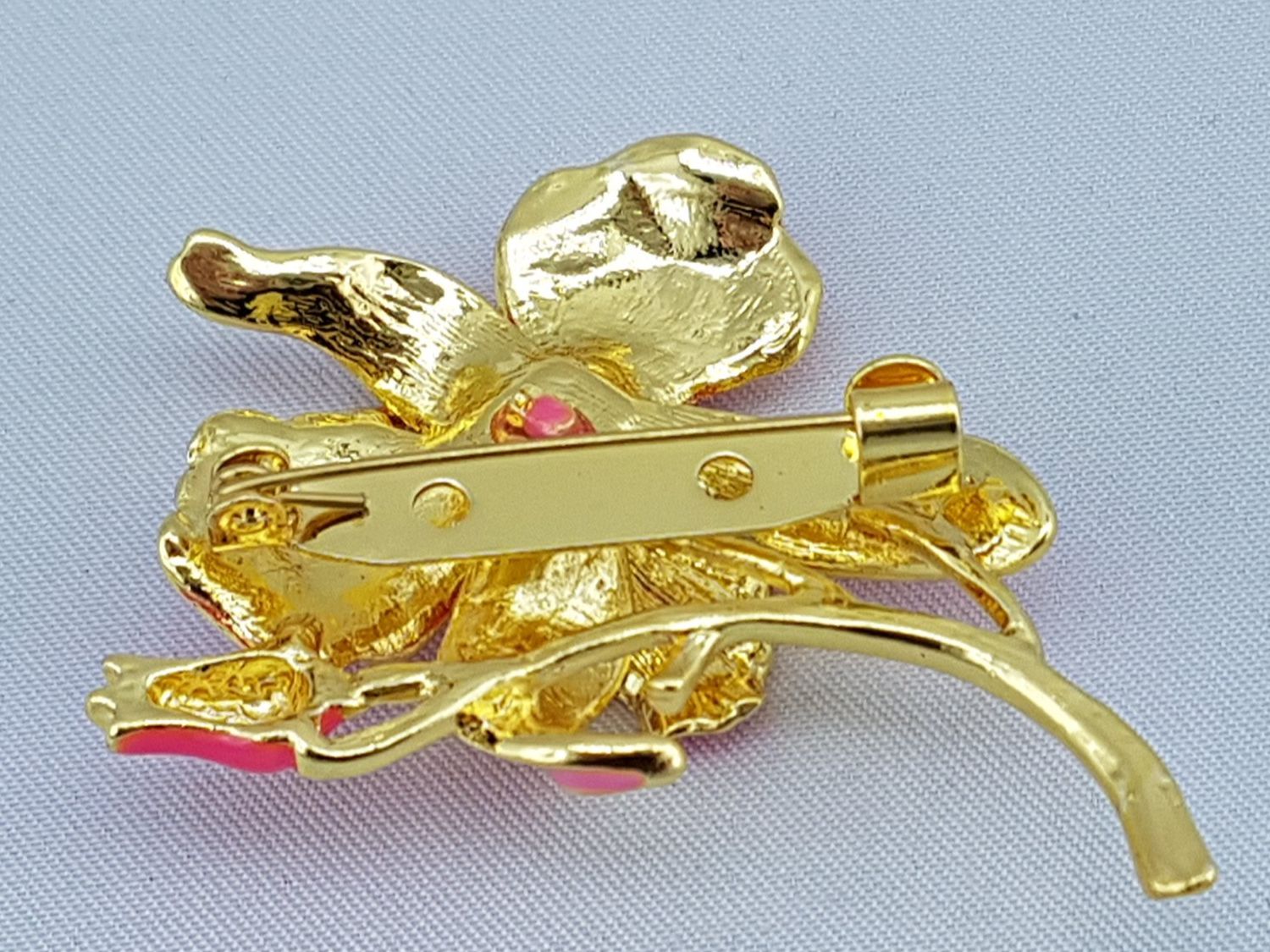 Broches & Aiguilles: Brosche mit Glitzersteinen - Pink - 5,5x4,2cm – Neuf avec emballage d'origine à Grenchen par Yamahwildstar16 3