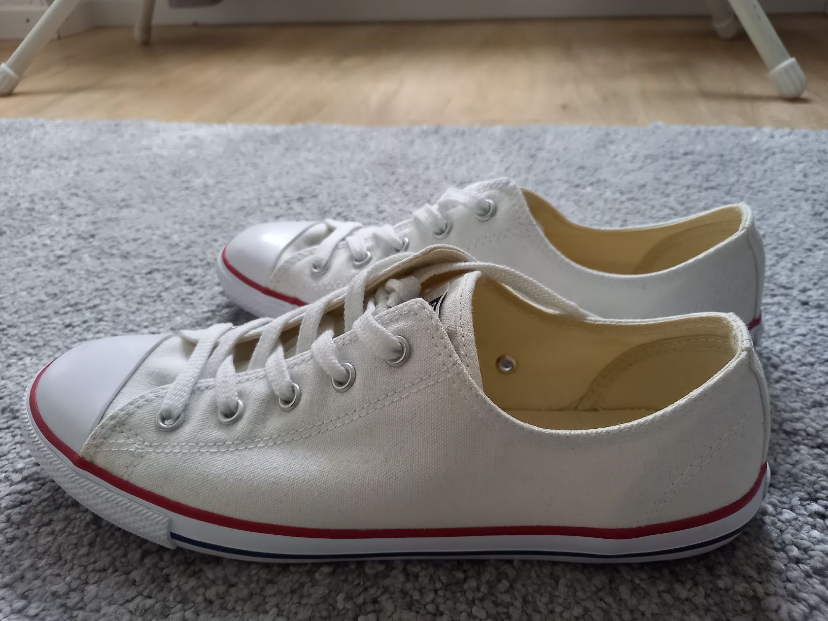 Converse Scarpe da uomo: Sneakers – Nuovo (secondo la descrizione) da Safnern venduto da EmmaMalea