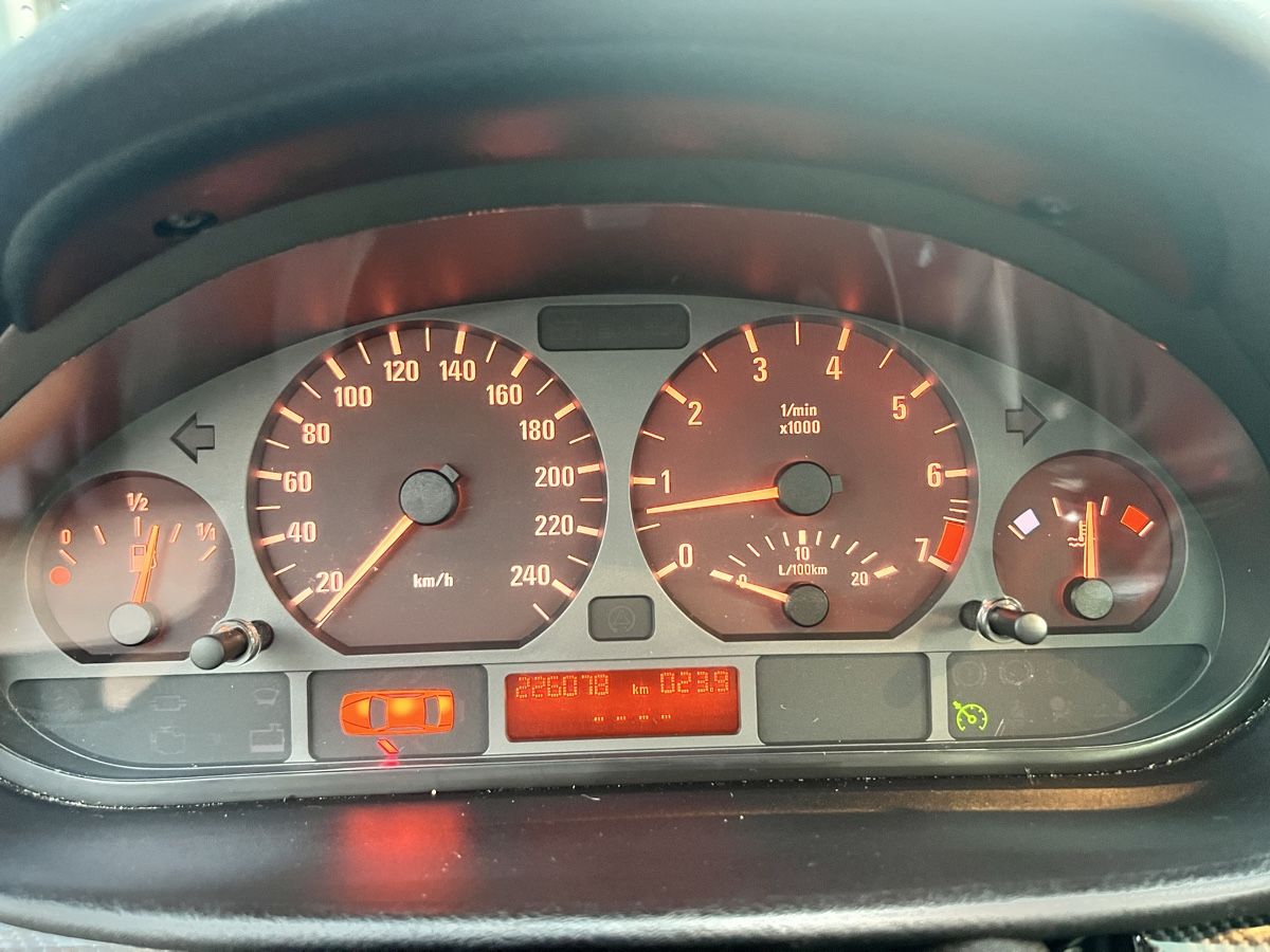 BMW Autos: BMW E46  – D'occasion à Gals par gia_j6lx 8