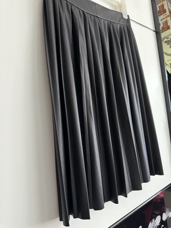 Zara Damen Rock Neu Gr/S