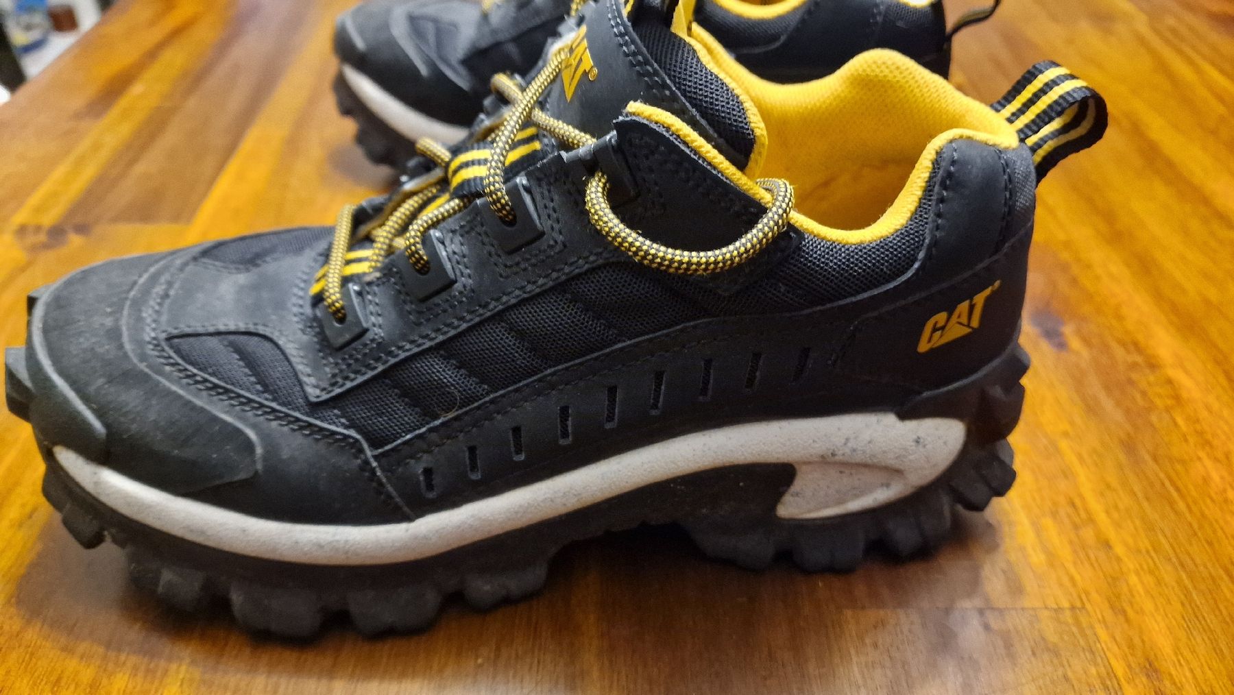 Caterpillar Scarpe da uomo: CAT Intruder Grösse 43 (45) – Usato da Urtenen-Schönbühl venduto da Saints67