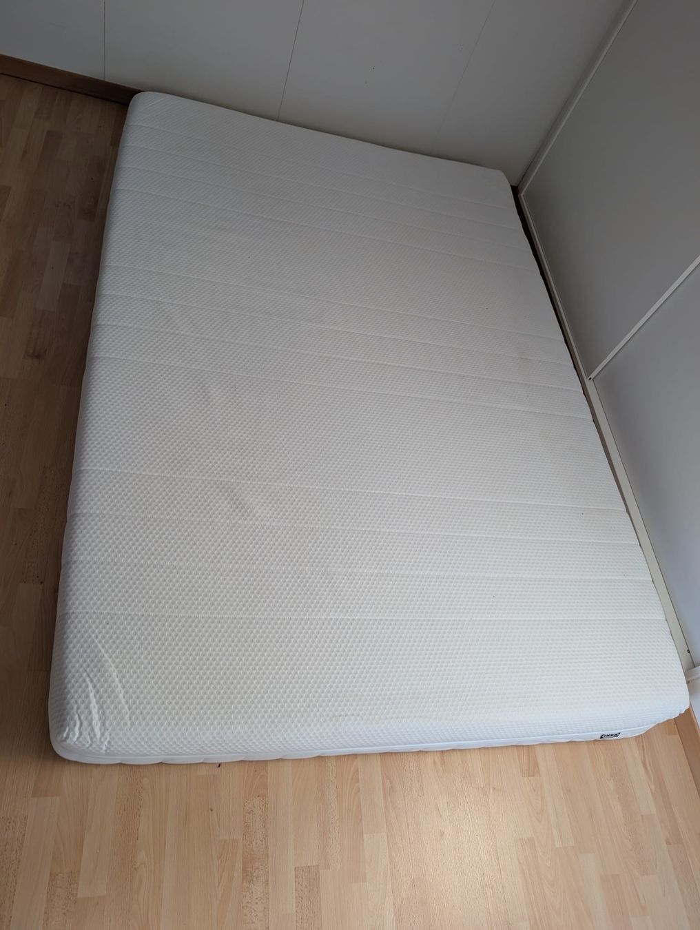 Ikea Matelas: Ikea Matratze 140x200 – D'occasion à Geuensee par Jasi0901 1