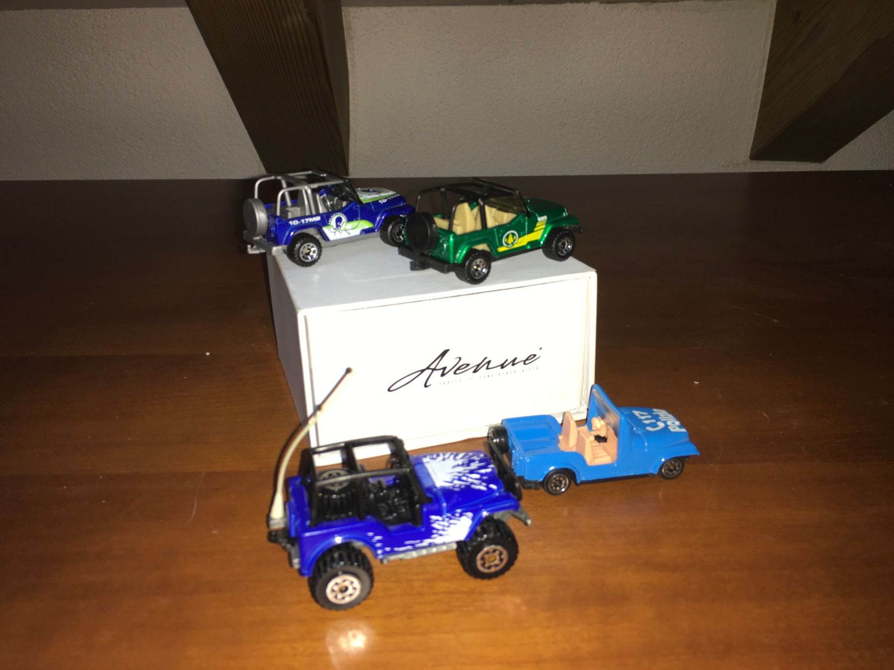 Matchbox Modellautos: 4 x Jeep Wrangler - Matchbox - MBX – Neu (gemäss Beschreibung) aus Wohlen AG von PrivatSammlung 1