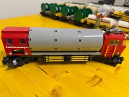 Lösch- und Rettungszug (Wassertank) für Legoeisenbahn