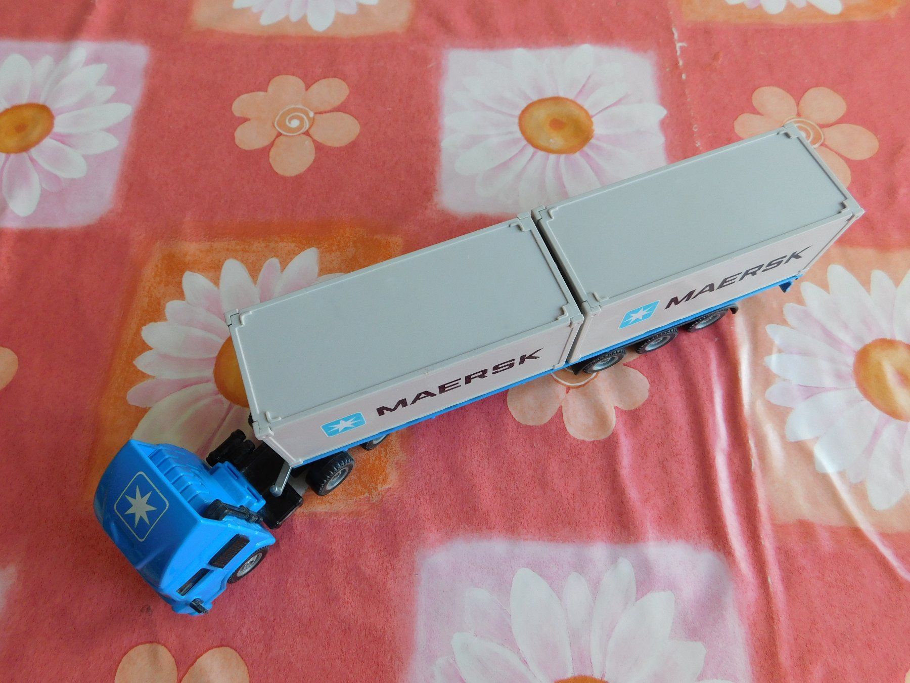 Siku Kit di modellismo & Modellini statici: Siku Iveco Containersattelschlepper Maersk 1:55 Set 2. – Nuovo (secondo la descrizione) da Strengelbach venduto da Wedi73 7