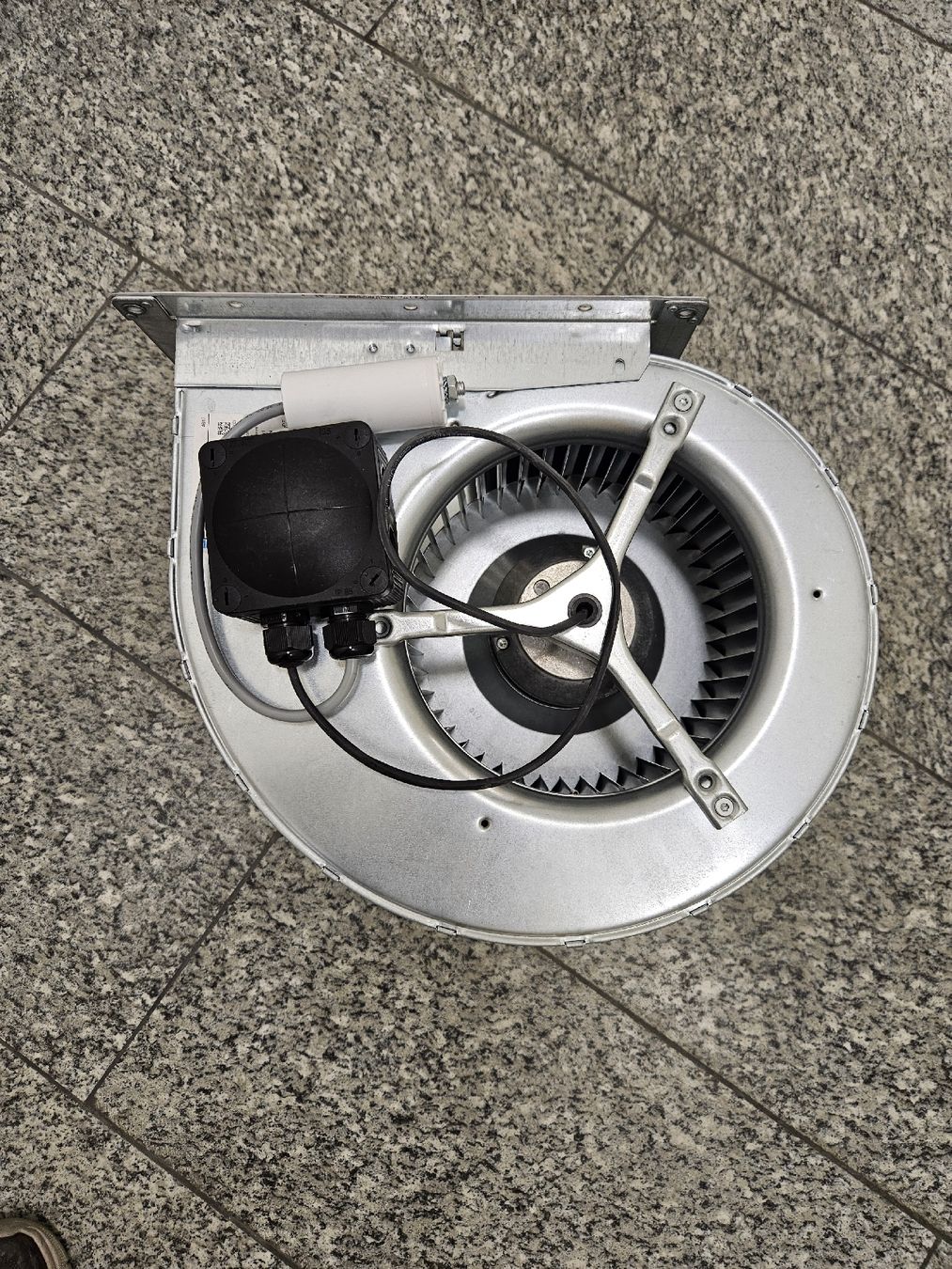 Ventilatoren: Radial ventilator – Neu (gemäss Beschreibung) aus Regensdorf von Zem003 8