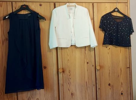 3er Damen Kleider-Set Grösse S/M dunkelblau/weiss neuwertig