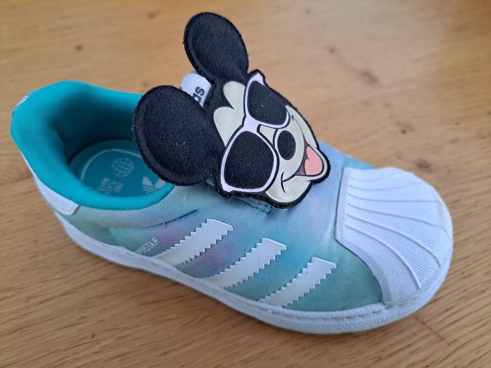Adidas Schuhe für Jungen: Chaussures enfant Mickey de la marque Adidas – Gebraucht aus Marly von Mumu1723 1