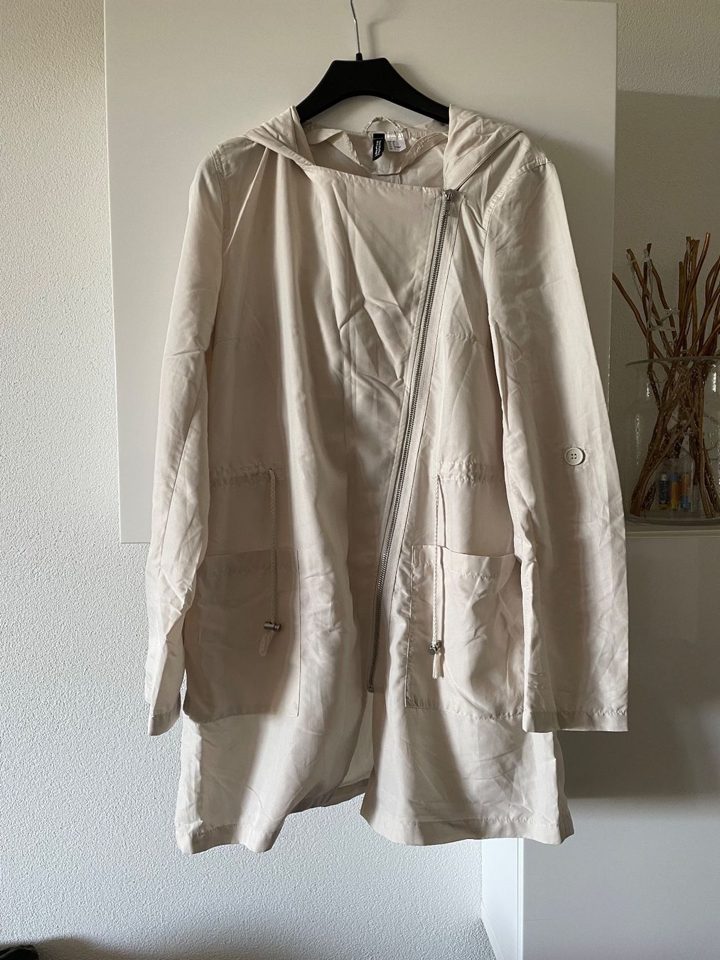 H&M Giacche: Neu H&M leichte Jacke Gr.38 – Nuovo (secondo la descrizione) da Felben-Wellhausen venduto da begean 1