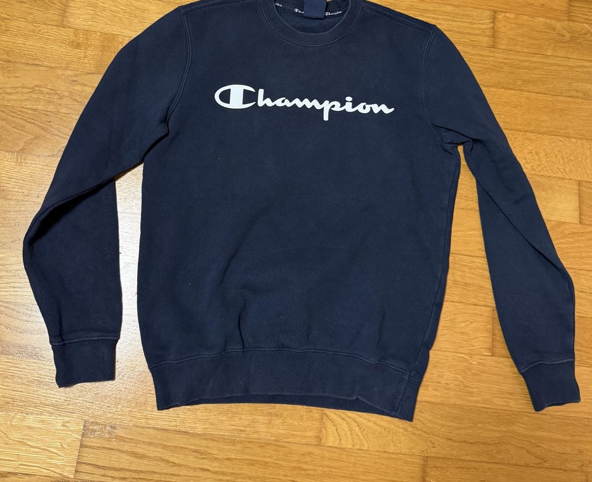 Champion Maglioni & Felpe: Champion Pullover dunkelblau Gr. S – Usato da Möhlin venduto da romano19