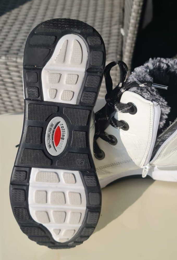 Damenschuhe: Warme Damen Winterschuhe Grösse 38 – Gebraucht aus kloten von Docsgirl 4